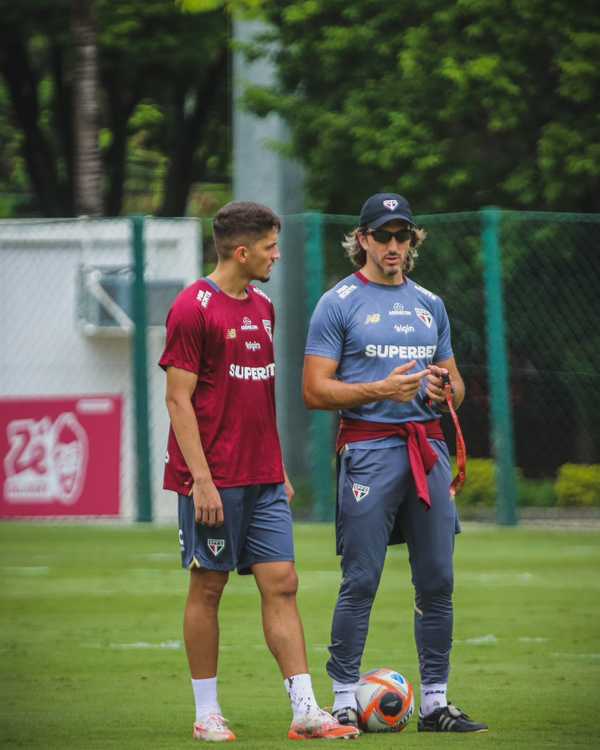 PREPARAÇÃO FINALIZADA! São Paulo encerra treinamentos antes do confronto contra o Mirassol