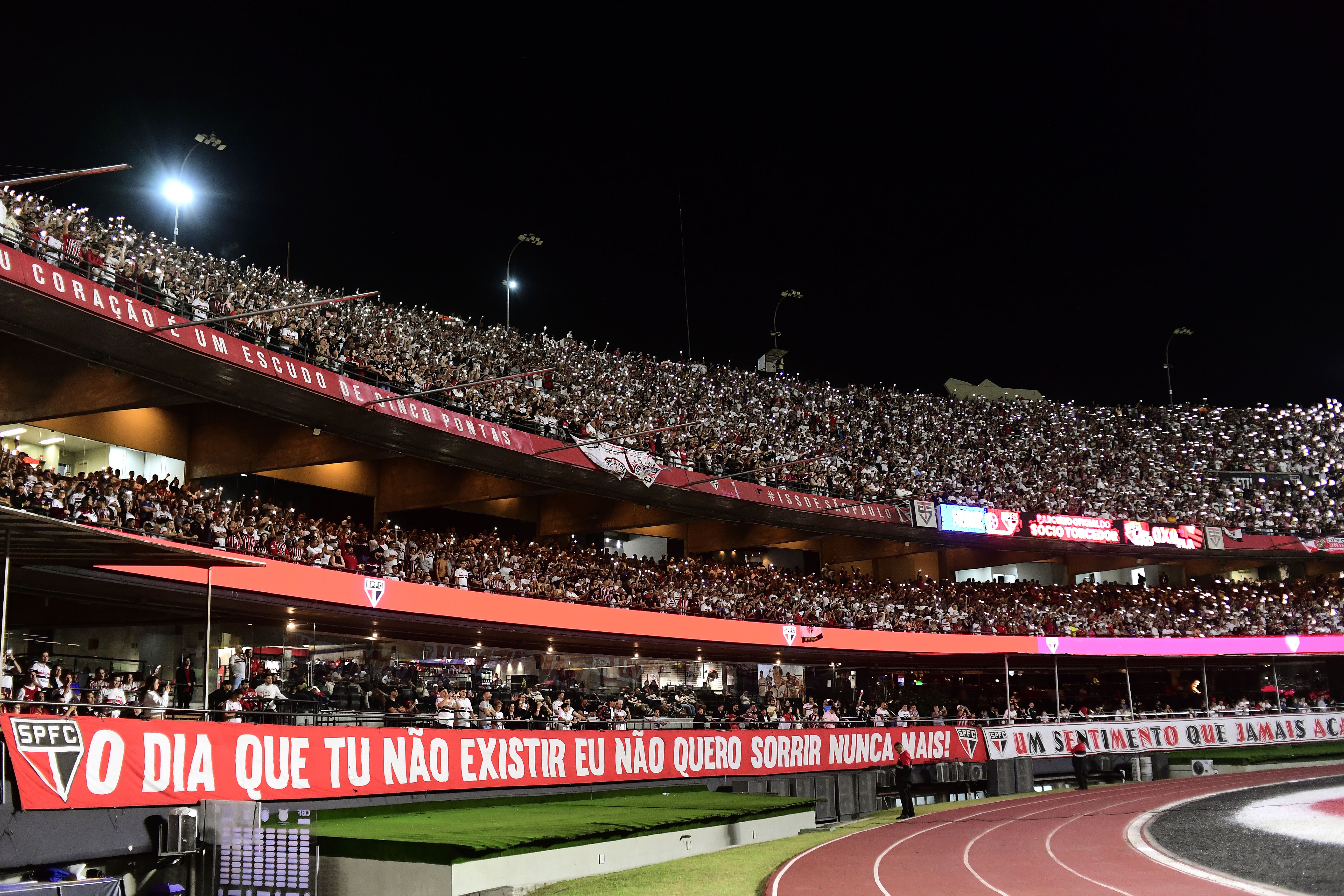 São Paulo é punido pela Fifa e fica proibido de registrar jogadores | Ge