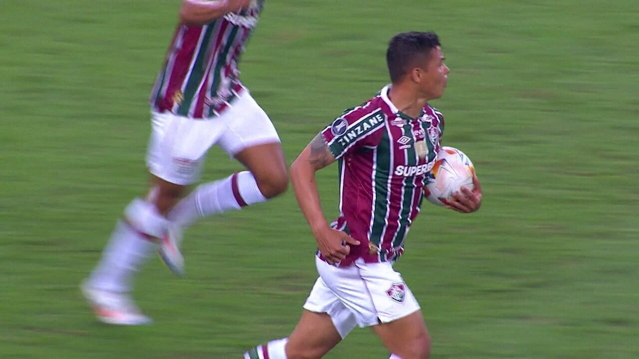 Marchesín mantém histórico impecável em pênaltis no Grêmio e negocia saída do Boca.