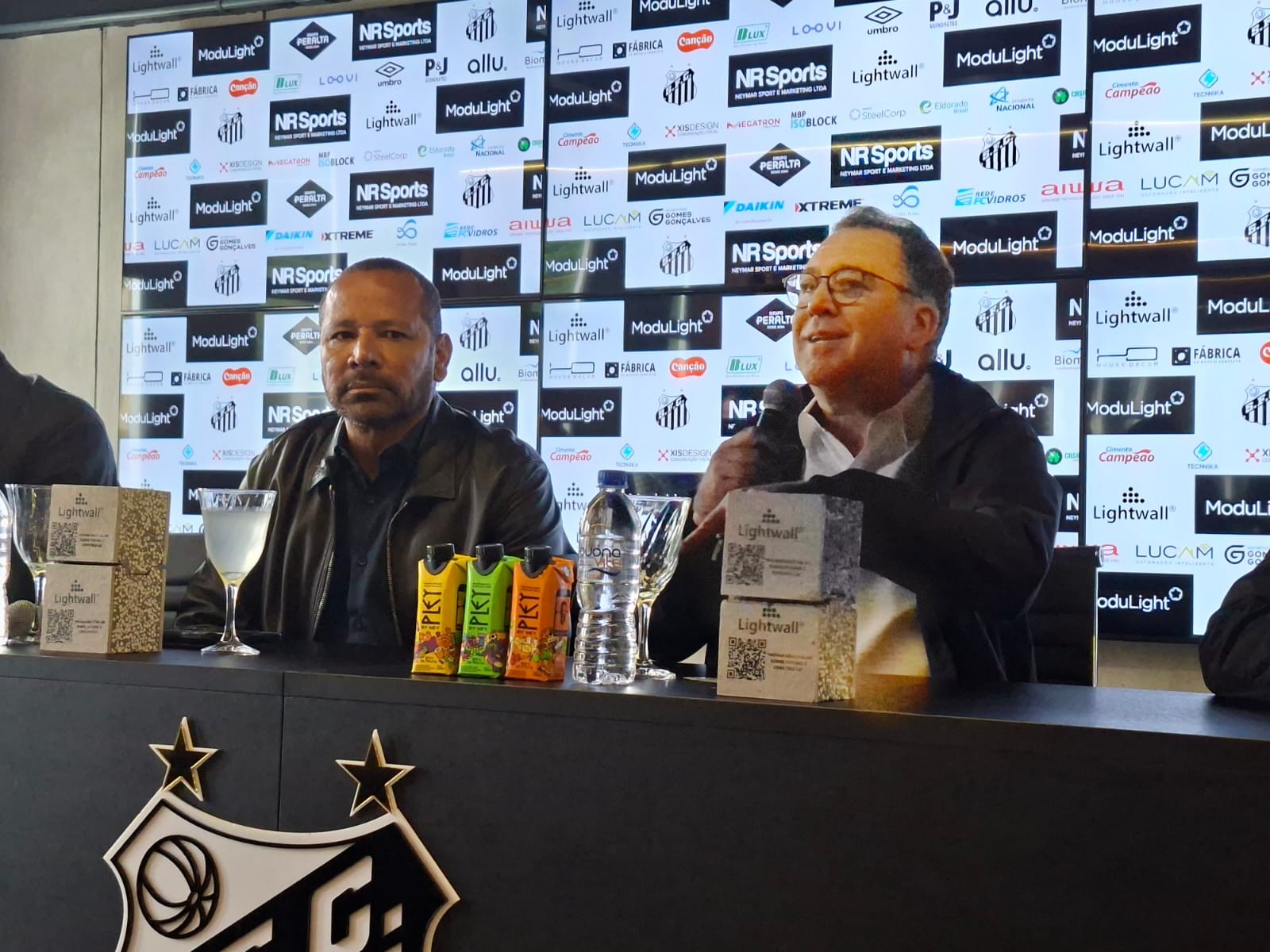 Pai de Neymar cita estádio rival para projetar novo CT do Santos e arena em Praia Grande