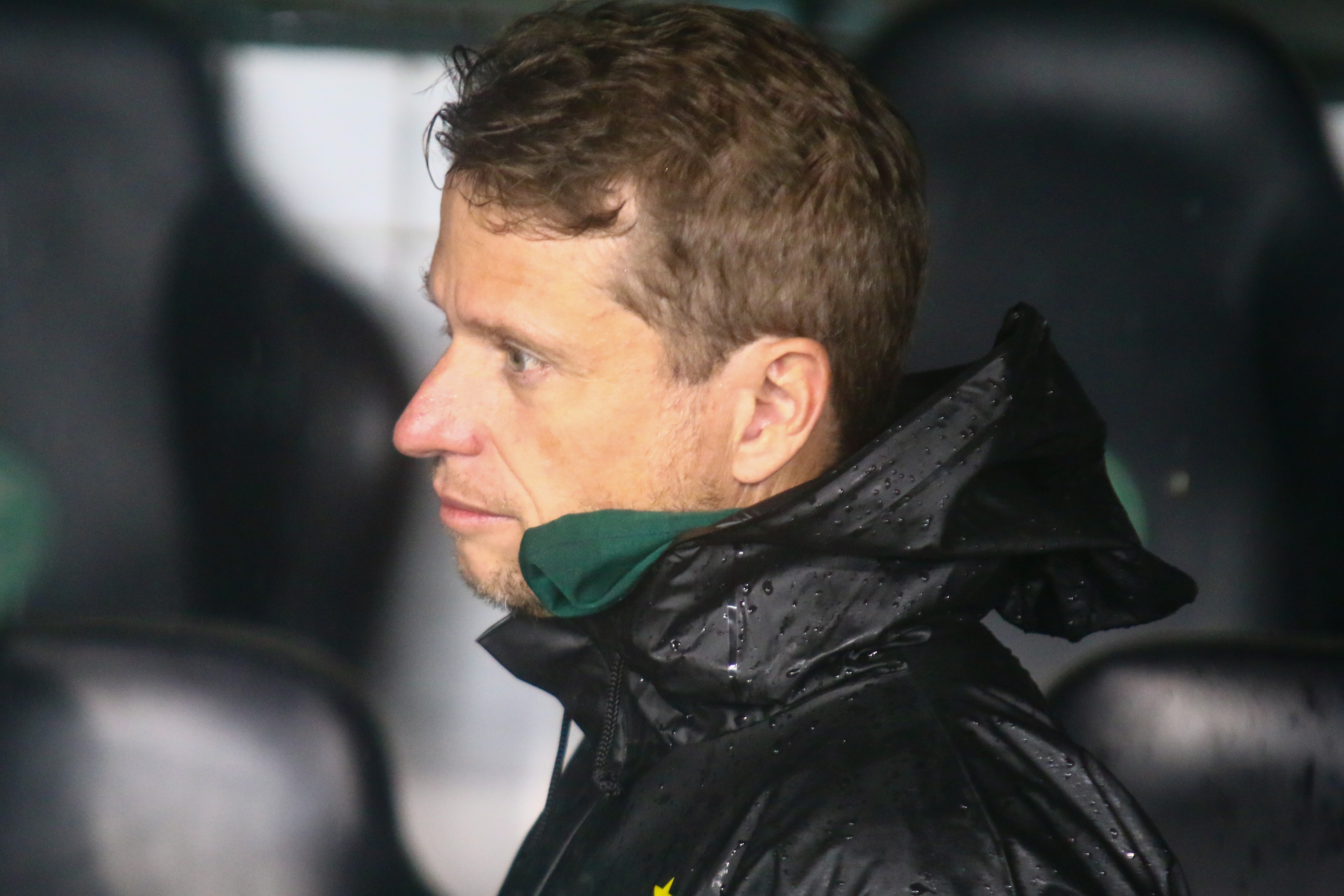Seabra exalta resiliência e caráter do Coritiba após empate heroico no clássico: "Saímos fortalecidos"