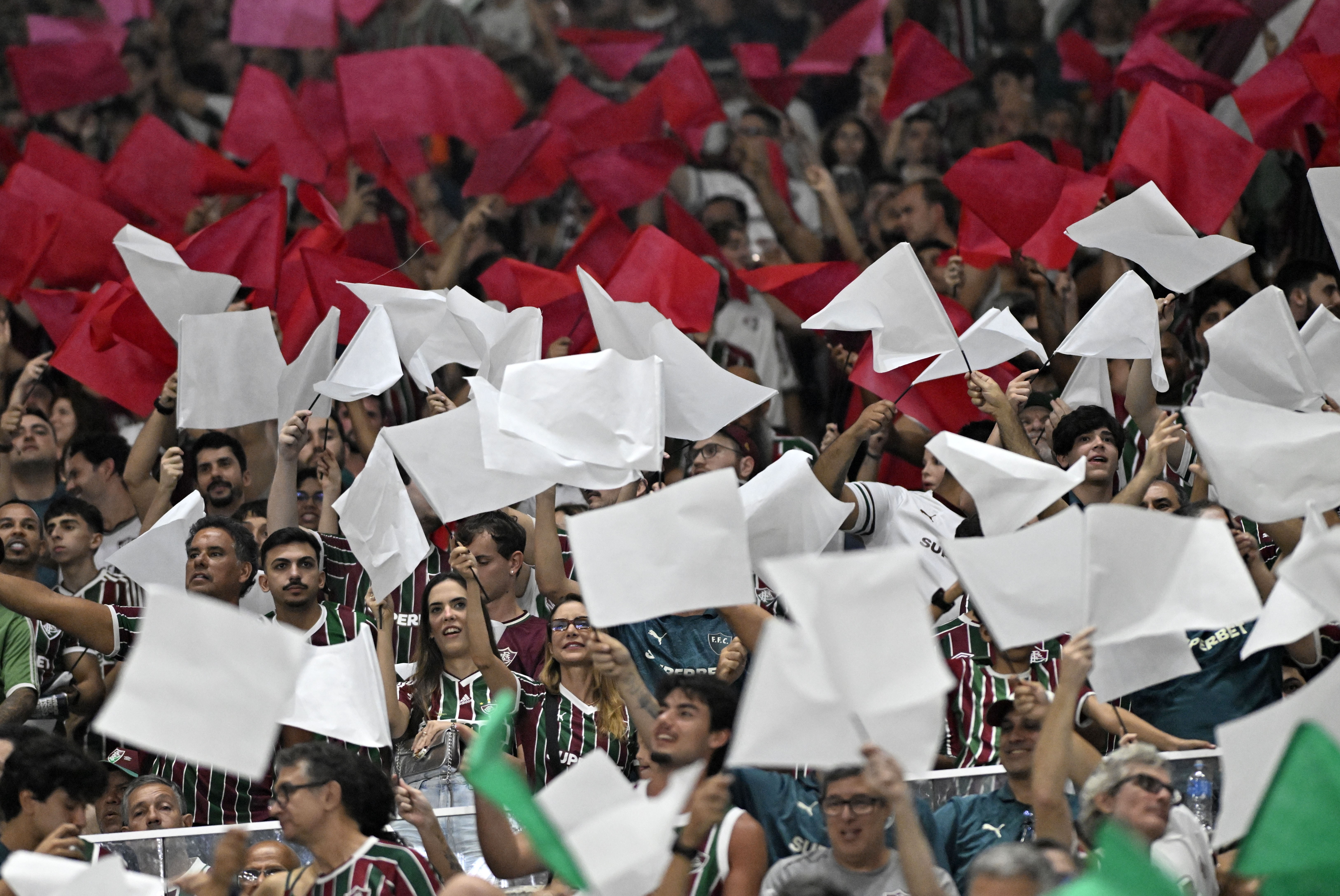 Fluminense tem pior sequência no Brasileirão e coloca no Maracanã esperança de G-4