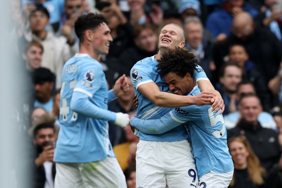 Manchester City celebra: goleada em casa anima equipe na Premier League