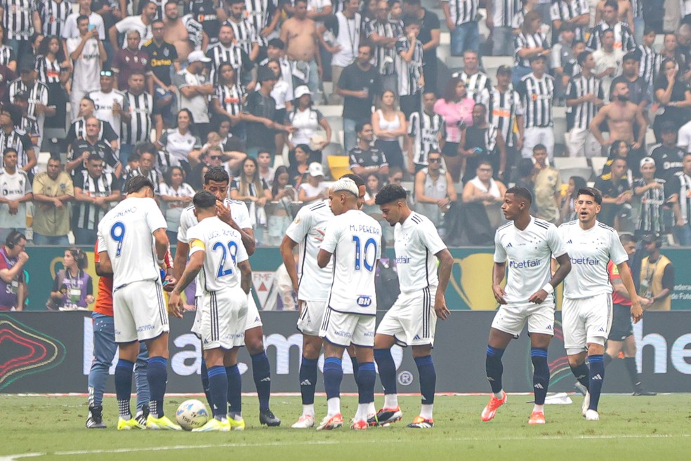 Time do Cruzeiro na decisão do Mineiro contra o Atlético-MG