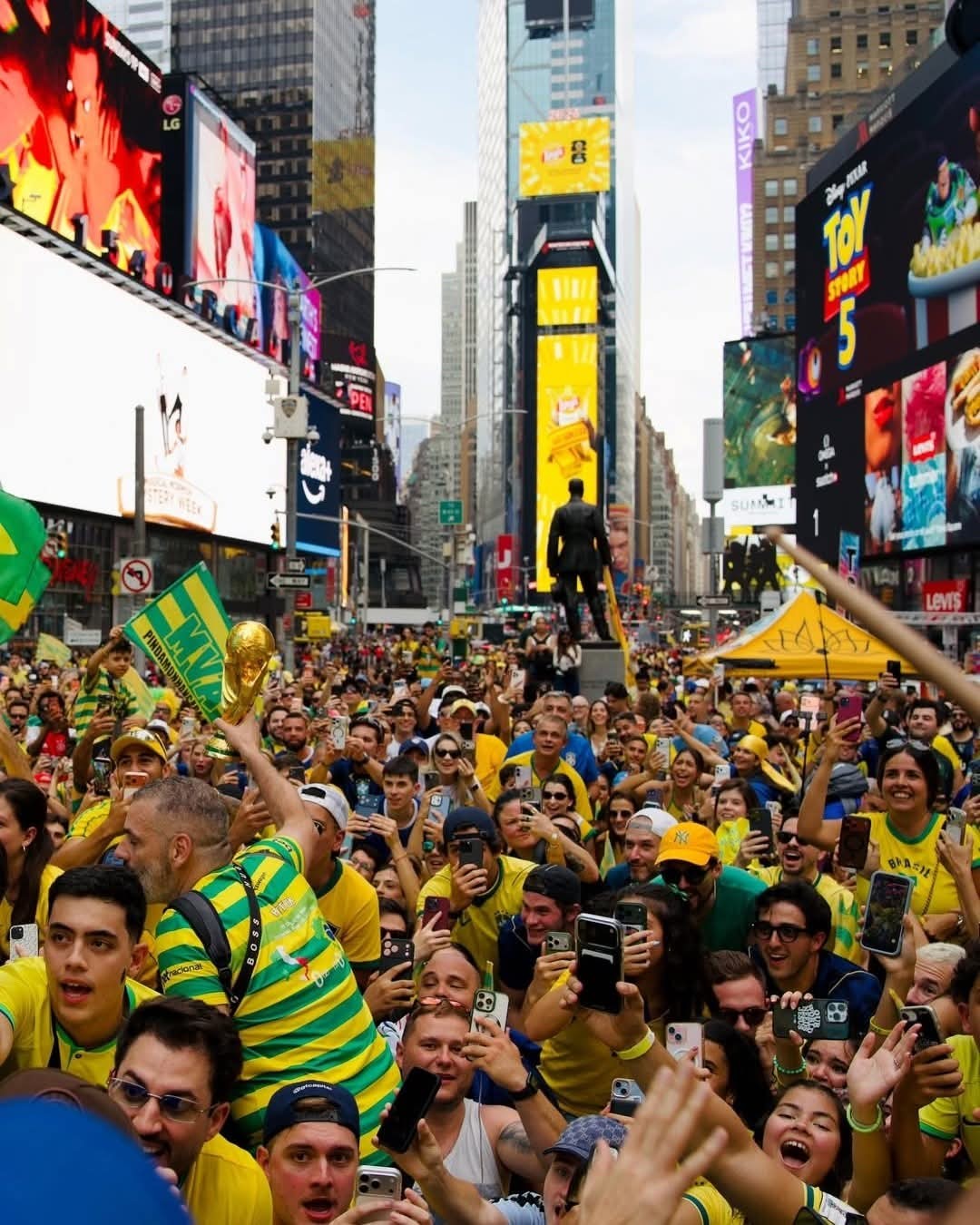 Globo alcança 84% do público total da Copa do Mundo na primeira rodada
