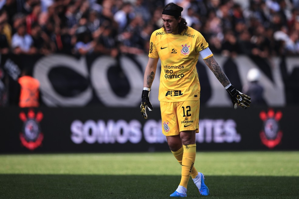 Cássio: Corinthians precisa estar entre os melhores