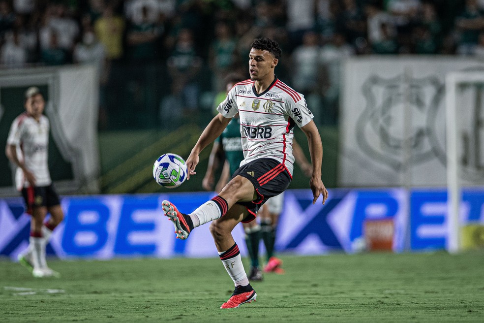 Victor Hugo errou quase tudo o que tentou na 1ª etapa. — Foto: Isabela Azine/AGIF