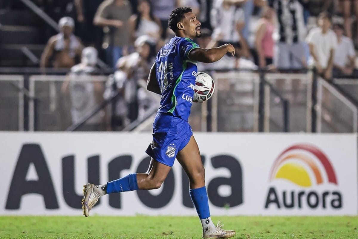 Gabriel Dias, ex-Vasco, volta a marcar depois de cinco anos: "Tinha pensado em parar"