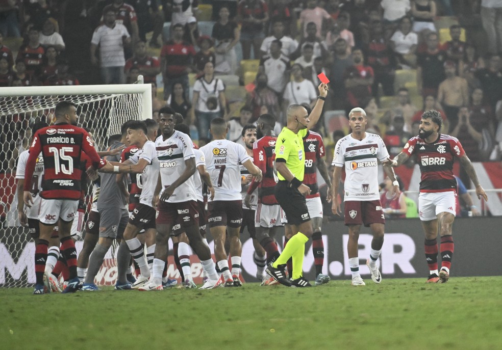 Grupo LGBTQIA+ protocolou notícia de infração contra o Flamengo — Foto: André Durão