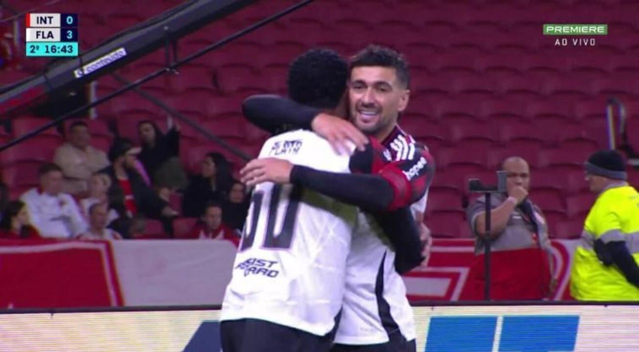 MAESTRO!! Arrascaeta chega a número incrível pelo Flamengo; Confira