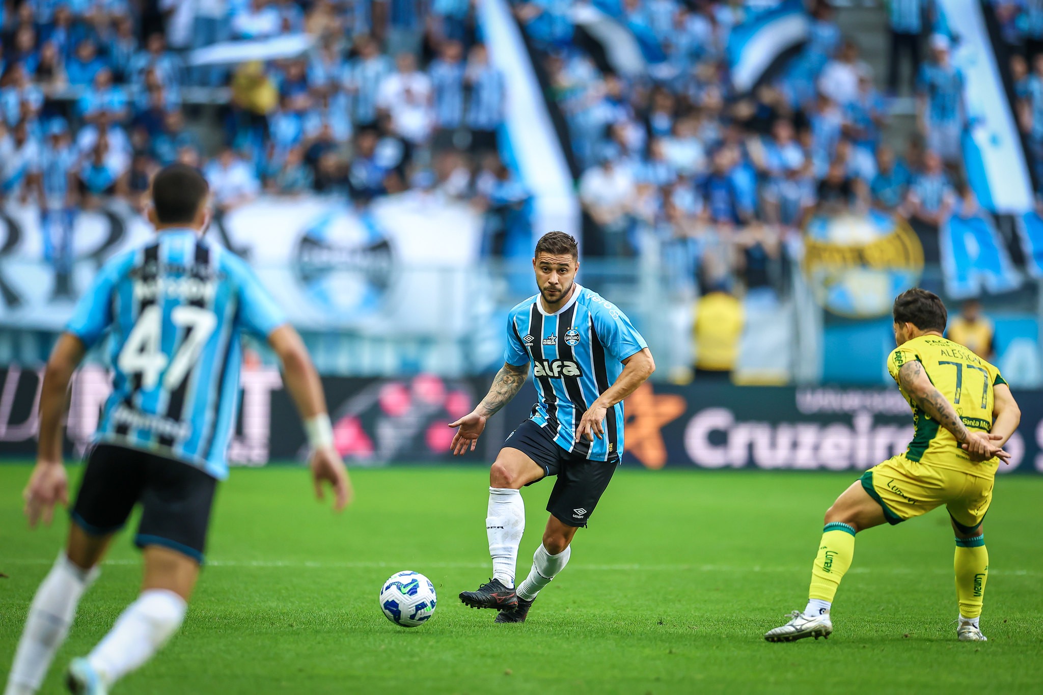 Grêmio confirma três desfalques antes de jogo contra o Botafogo