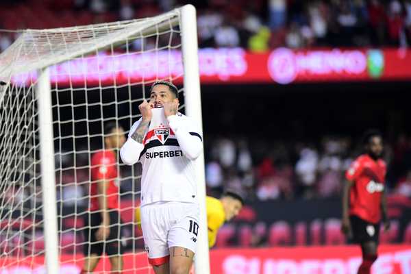 TEMPORADA ARTILHEIRA! Luciano, do São Paulo, mira recorde pessoal no final do Brasileirão