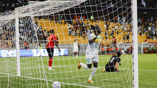 Com gols de Mané e Salah, Senegal e Egito vencem nas eliminatórias da Copa Africana