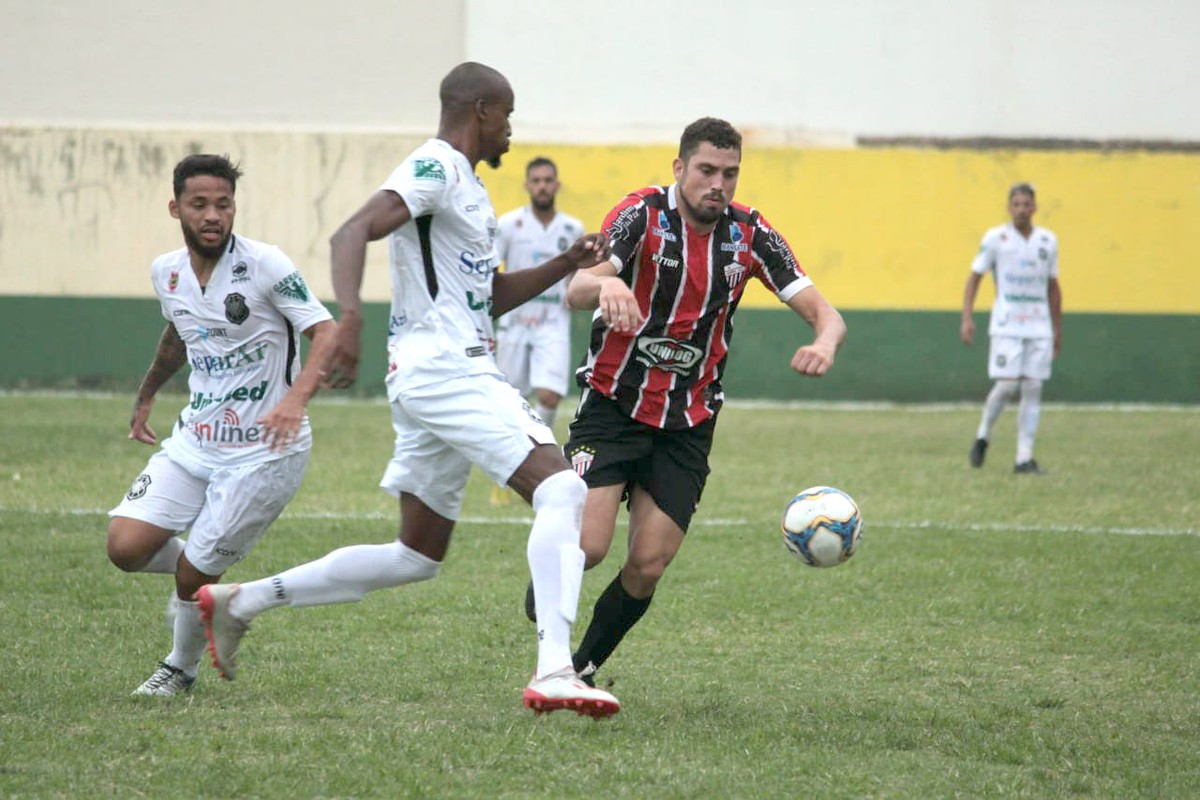 Após derrota em clássico, Rael faz duras críticas à arbitragem e aos ...