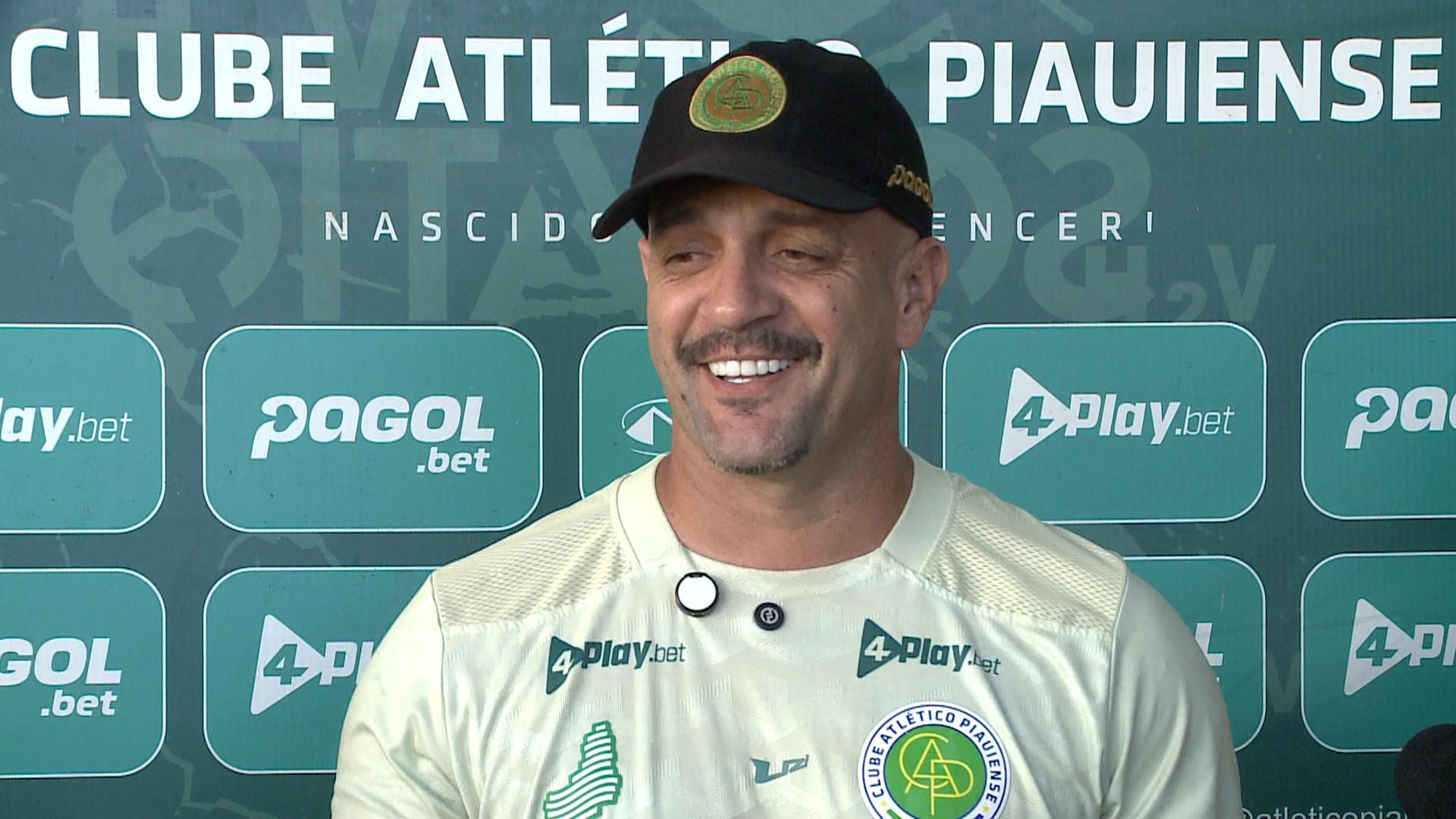Atlético-PI acerta renovação de contrato do técnico Jerson Testoni para 2027