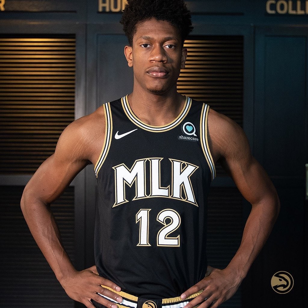 Hawks lançam uniforme em homenagem a Martin Luther King Jr., que nasceu ...