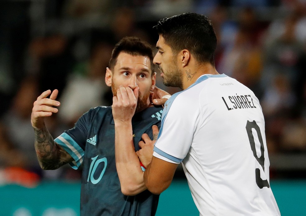 Messi, Suárez, Argentina x Uruguai — Foto: Ronen Zvulun/Reuters