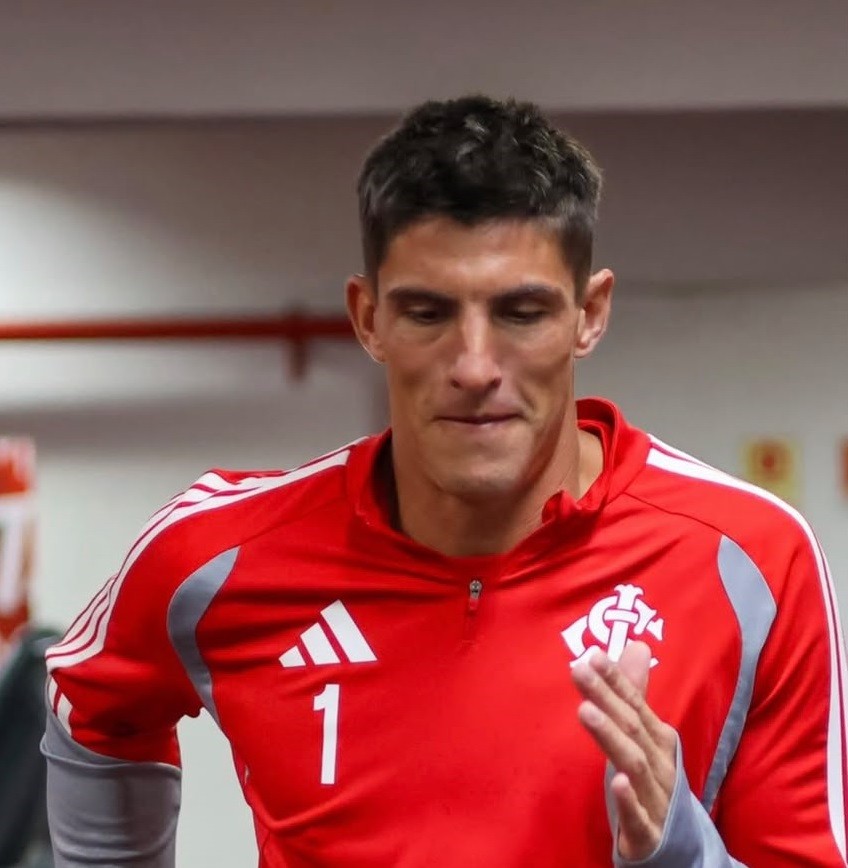 Rochet é ausência em treino do Inter e mantém preocupação no Beira-Rio