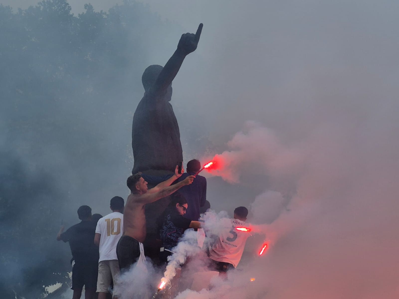 Favoritismos: Análise das Chances e Desempenhos no Brasileirão