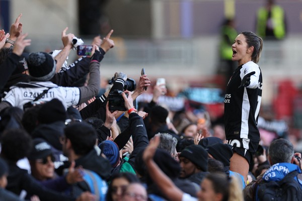 É HOJE!!! O Corinthians feminino enfrenta o Arsenal na final do Mundial; Saiba onde assistir!