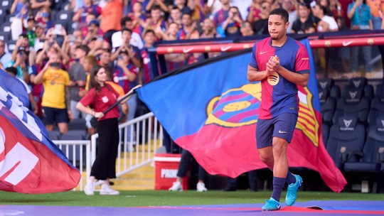 Vitor Roque não é relacionado, e Barcelona perde no Troféu Joan Gamper - Foto: (Getty Images)