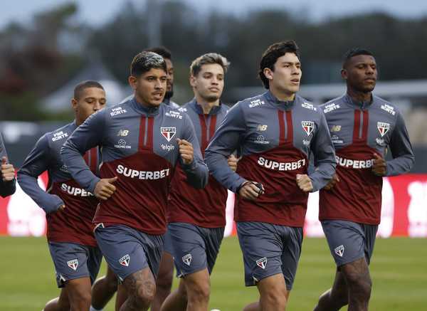 QUEM JOGA? São Paulo divulga lista com 24 atletas convocados para o Paulistão