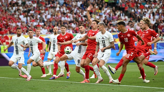 Eslovênia x Dinamarca, Eurocopa