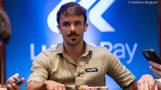 Yuri Martins é vice no poker online e recebe R$ 320 miljogo facil de ganhar na blazepremiação