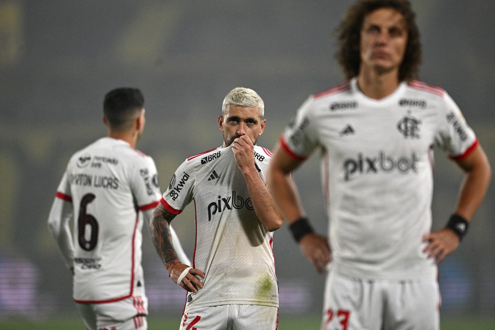 Arrascaeta após Peñarol x Flamengo — Foto: Eitan ABRAMOVICH / AFP