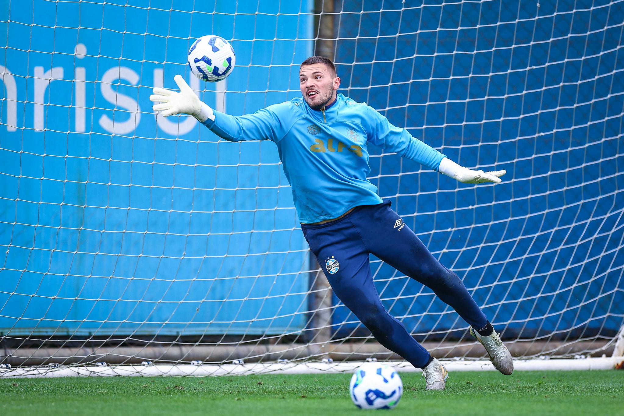 Gabriel Grando pode buscar novas oportunidades fora do Grêmio para jogar