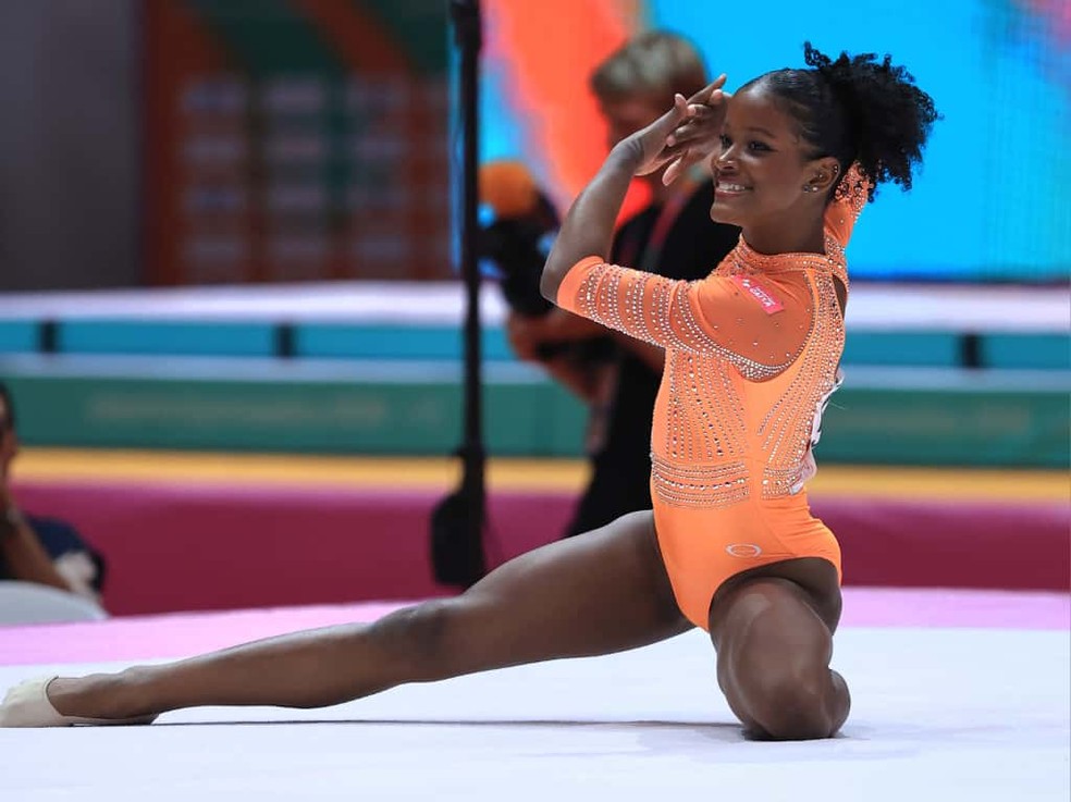 Júlia Coutinho no Mundial de ginástica — Foto: RICARDO BUFOLIN / PANAMERICA PRESS