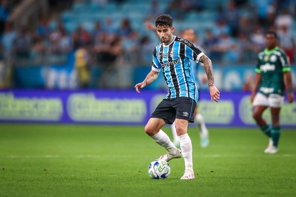Rodrigo Ely e Villasanti desfalcam o Grêmio contra o Fortaleza