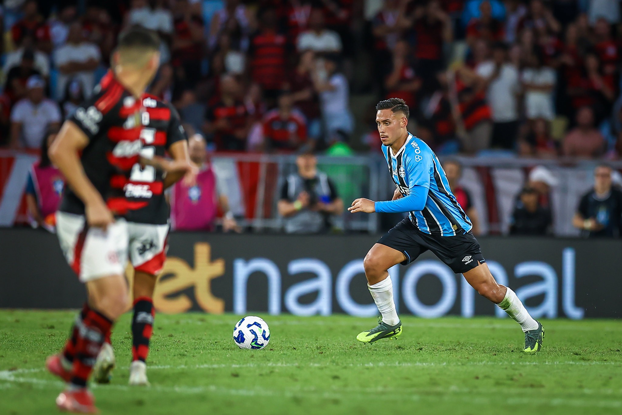 Esposa revela ansiedade de estreante do Grêmio antes de duelo com Flamengo