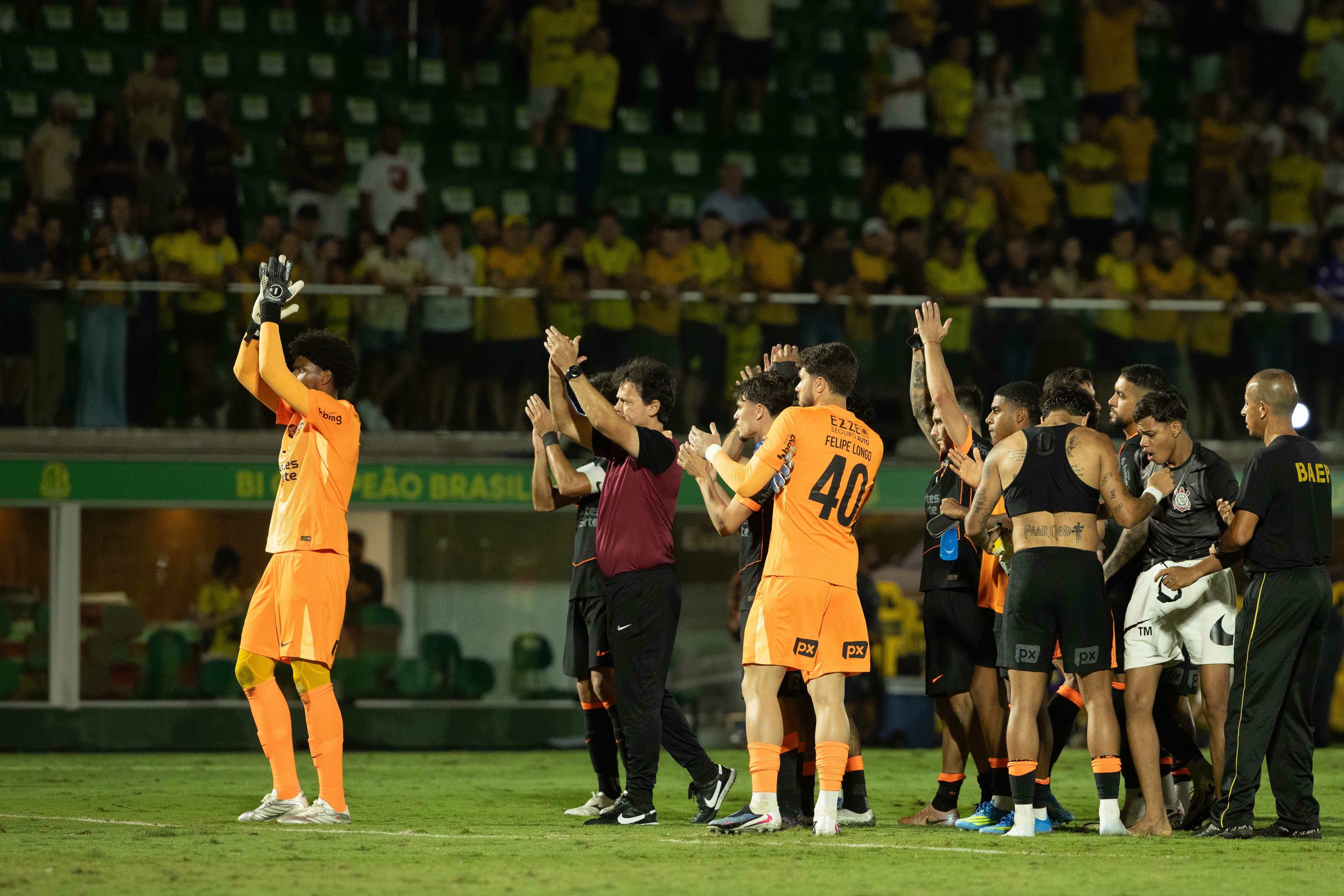 Corinthians Inicia Jornada Crucial nas Copas em Busca de Reabilitação no Campeonato Brasileiro