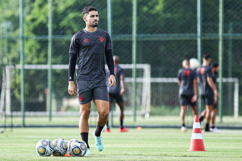 Alisson, Sport