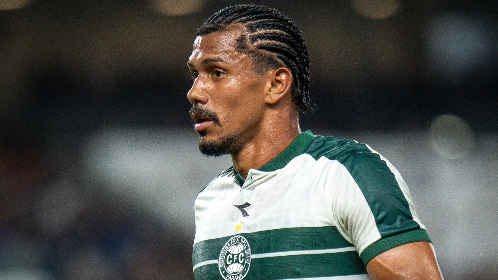 Fernando Sobral rescinde com o Coritiba e será emprestado pelo Cuiabá ao Sport