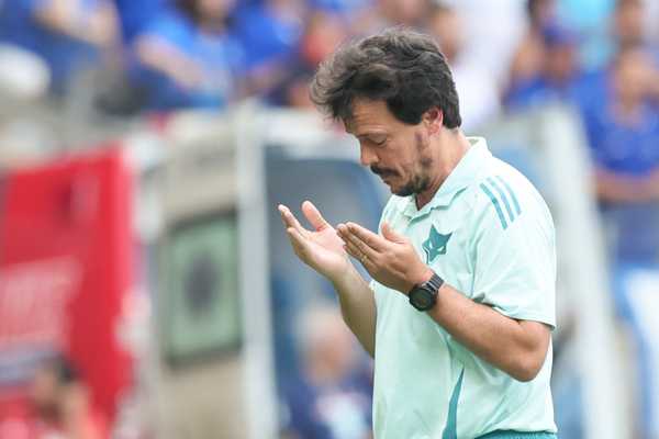 Análise: Cruzeiro e Fernando Diniz vivem rota de término com fio de esperança por luz no fim do túnel