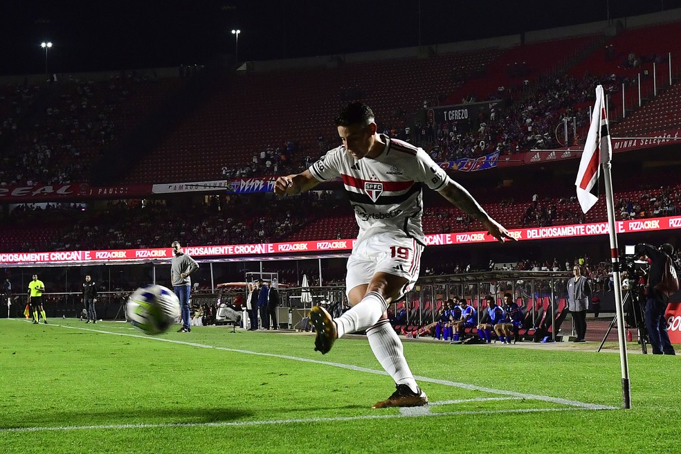 São Paulo x Fortaleza, James Rodríguez — Foto: Marcos Ribolli
