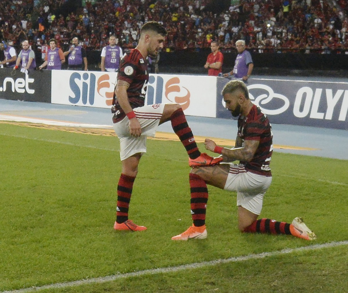 Flamengo aposta em resultados e 'leveza' de Mário Jorge para jogo contra o  Corinthians