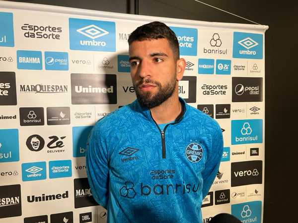 Pepê destaca prejuízo do Grêmio com parada e convoca torcida para Couto Pereira