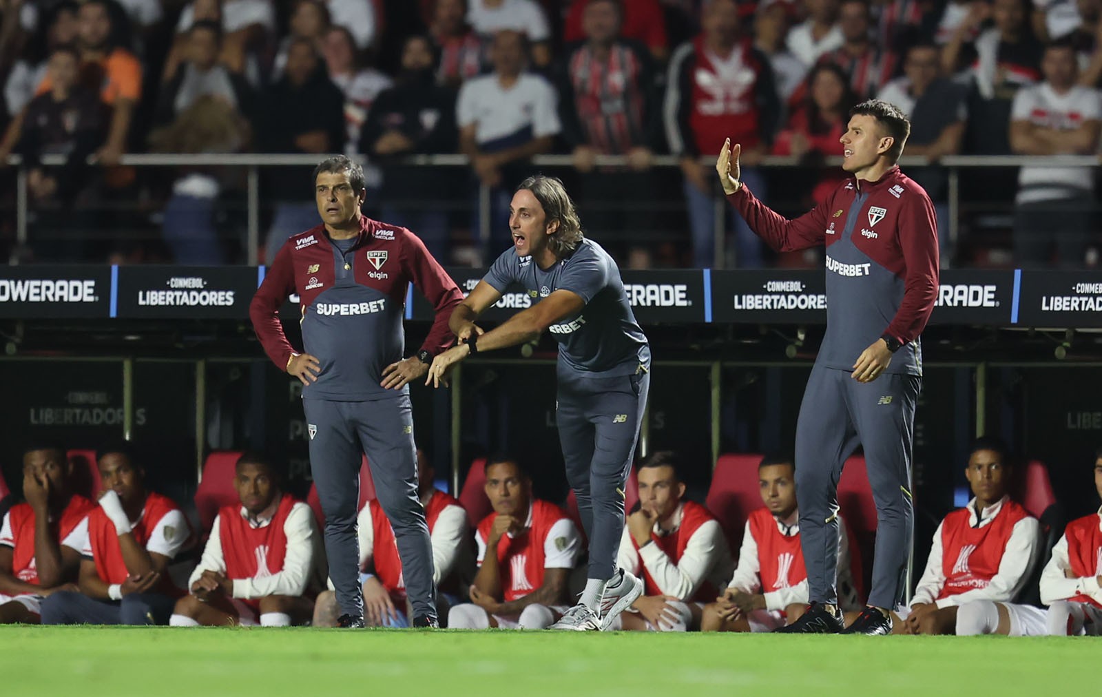 DE SAÍDA? Empate em casa gera pressão sobre Zubeldía no comando do São Paulo