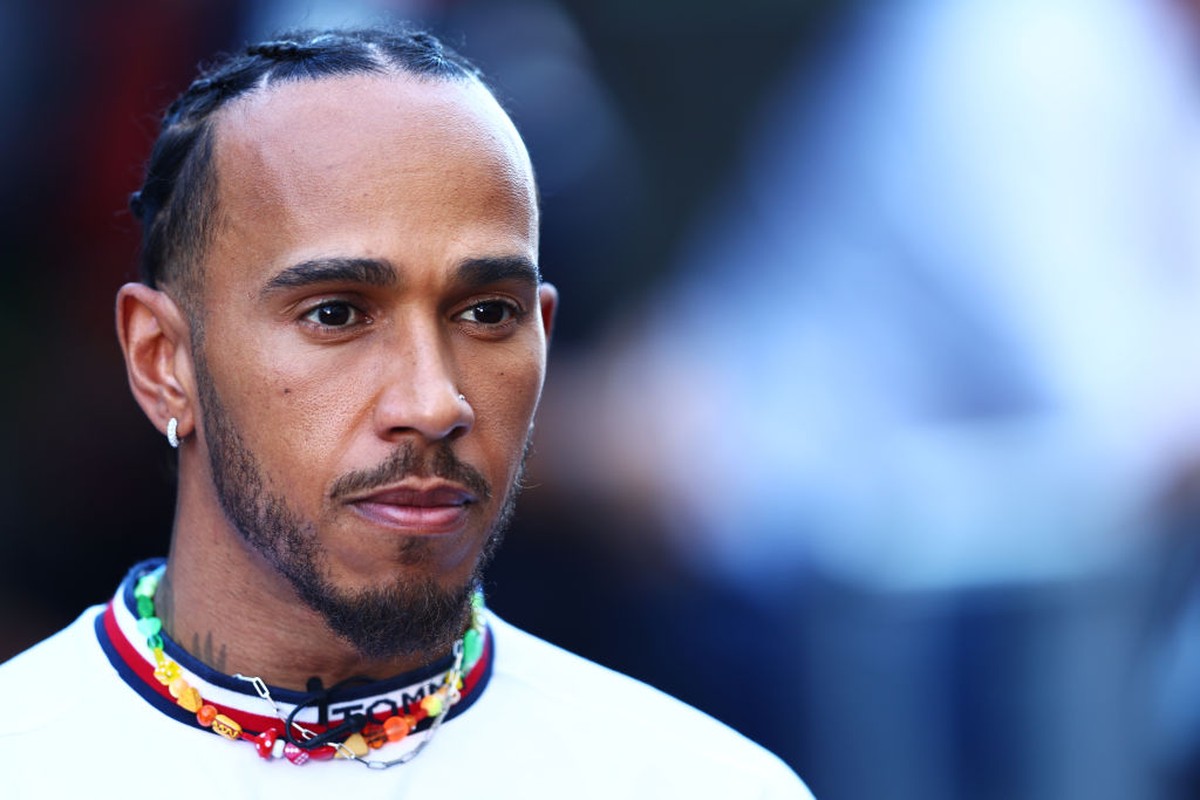 Lewis Hamilton detalha racismo sofrido na escola: "Traumatizante