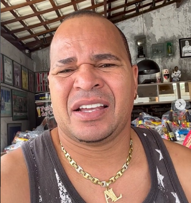 Chulapa conta drama que viveu no Vasco por engasgo com chiclete : 