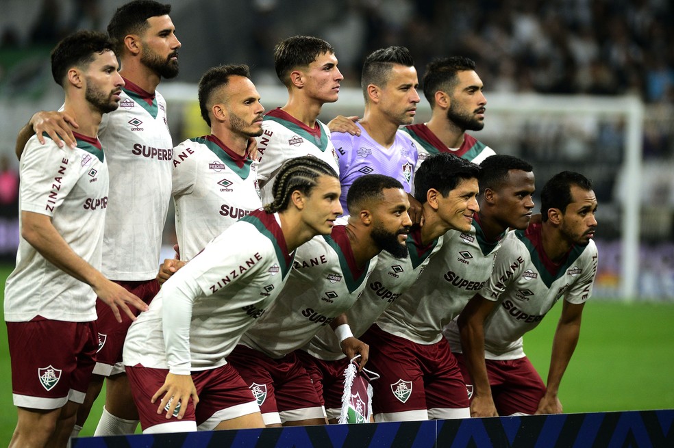 Jogadores do Fluminense contra o Corinthians — Foto: Marcos Ribolli