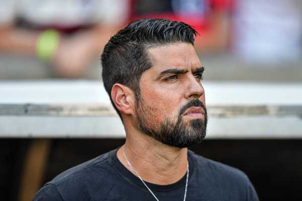 Antônio critica desempenho do Corinthians e responsabiliza falta de eficácia no Brasileirão