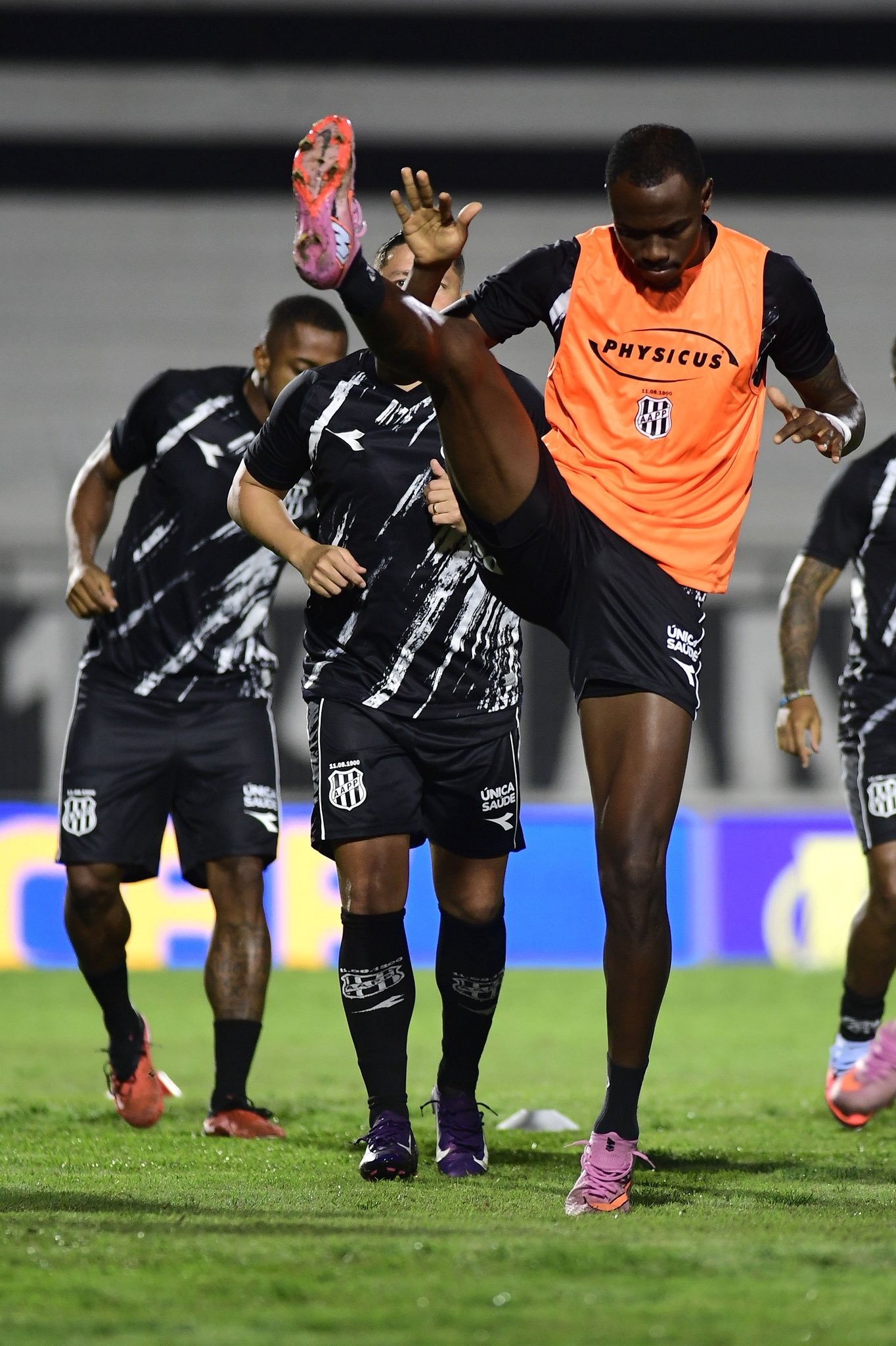 Ponte terá retorno de Sérgio Palacios contra o Londrina; Kleina espera BID para relacionar reforços