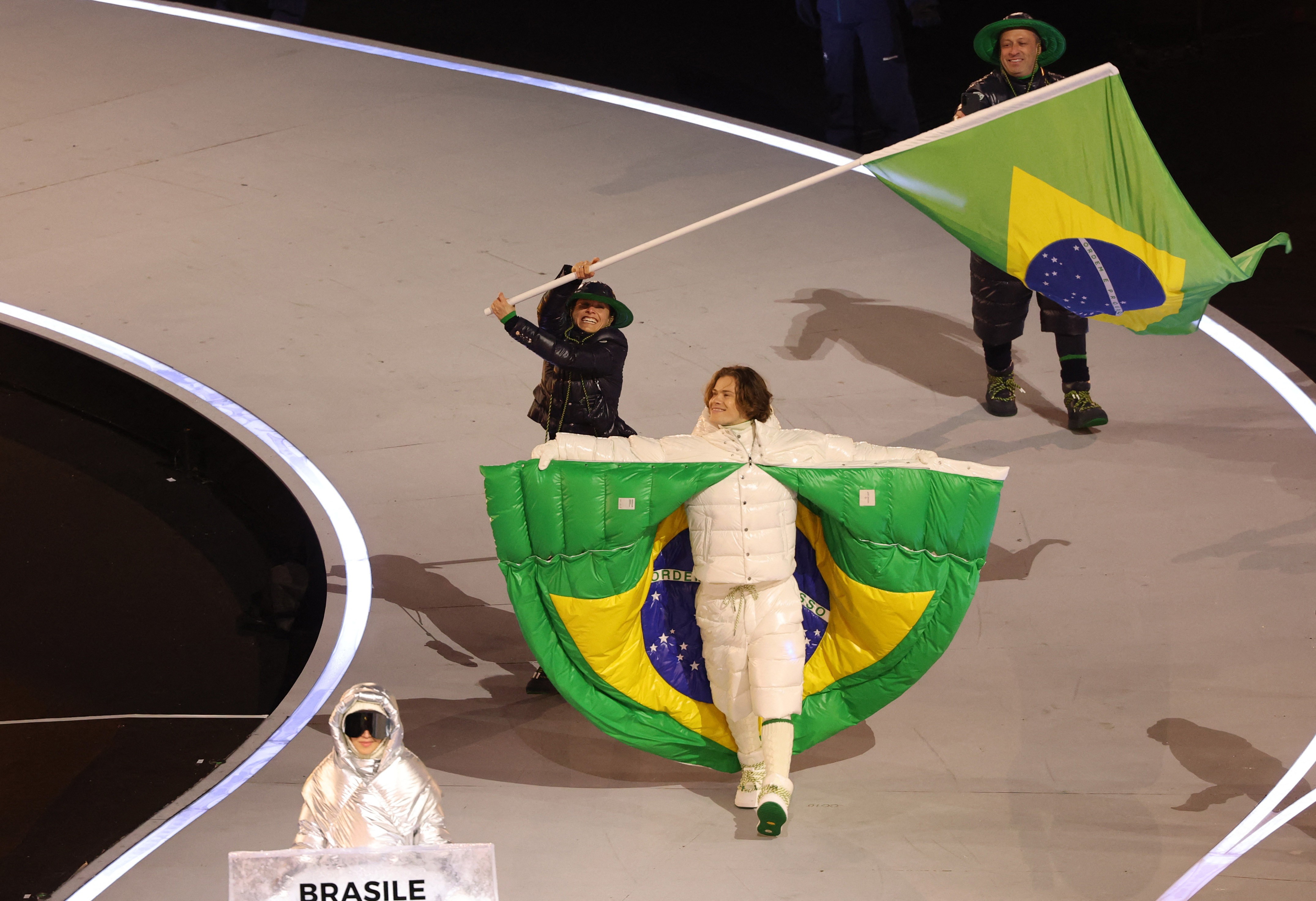 COB doa uniforme da abertura dos Jogos para Museu Olímpico