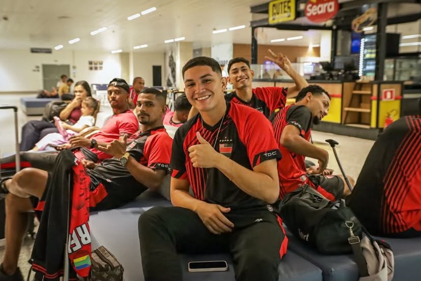 Elenco do Trem embarca para Natal em jogo decisivo