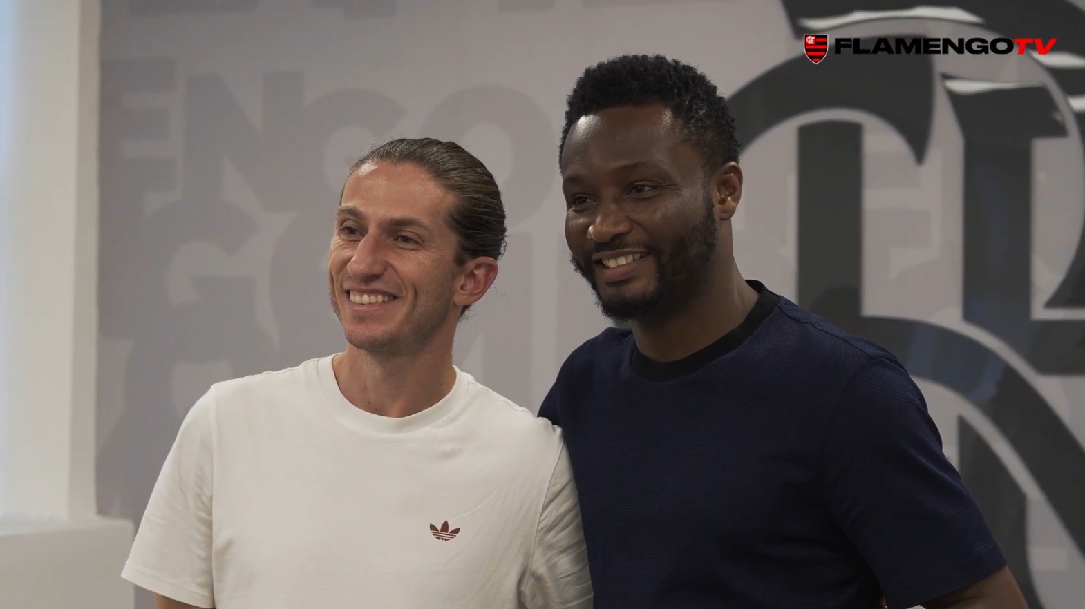 Ídolo do Chelsea visita Maracanã e elogia estrutura do Ninho como da Premier League