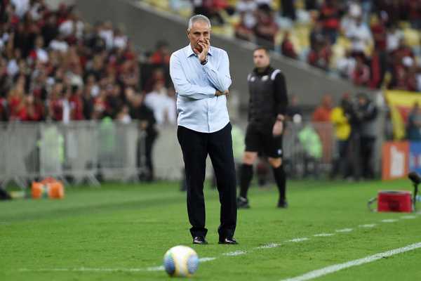 Desempenho do Flamengo poderia resultar em vitória mais elástica, avalia Tite.